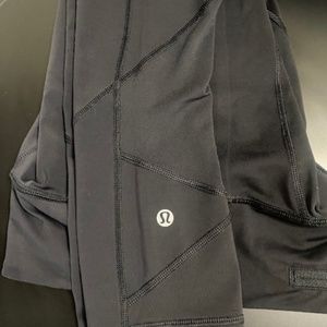 lululemon black cropped leggings